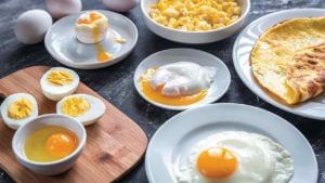 Egg As Food: బ్రేక్‌ఫాస్ట్‌లో ఆమ్లెట్ తింటే బెస్టా.. ఉడికించిన గుడ్లు తినడం బెస్టా.. షాకింగ్ విషయాలు..