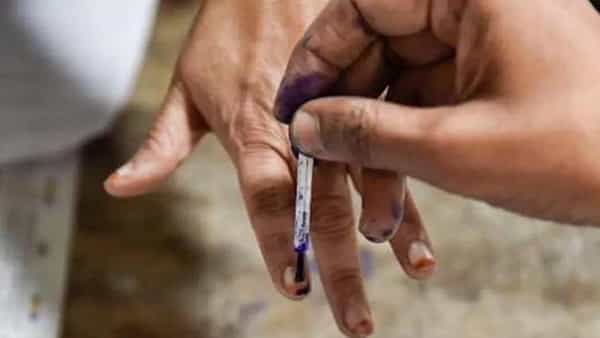 Huzurabad - Badvel Elections: హుజూరాబాద్, బద్వేల్లో ప్రారంభమైన పోలింగ్.. ఓటర్లు ఇవి తప్పనిసరిగా తీసుకెళ్లాల్సిందే..