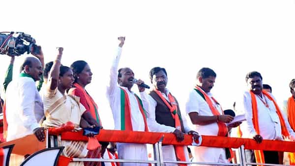 Huzurabad By Election: రేవంత్రెడ్డిని కలిసింది వాస్తవమే.. కానీ ఇప్పుడు కలవలేదు.. ఈటల రాజేందర్ సంచలన వ్యాఖ్యలు..