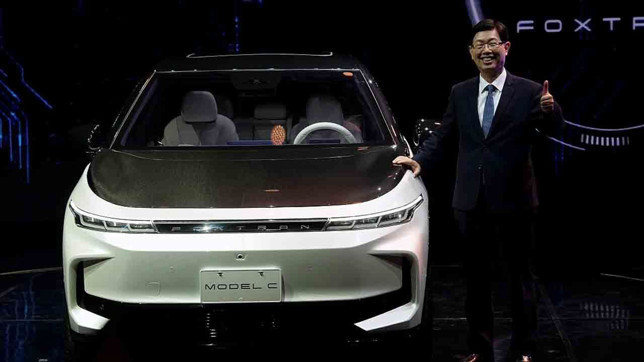 Foxconn Electric Car: ఈ కారు ఒక్కసారి ఛార్జ్‌ చేస్తే చాలు.. 750 కిలోమీటర్ల వరకు డోకా ఉండదు..