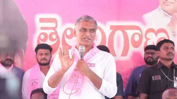 Raithu Runa Mafi: తెలంగాణ రైతులకు గుడ్న్యూస్.. వచ్చే మార్చిలోపు రూ.లక్ష రుణ మాఫీః మంత్రి హరీష్ రావు