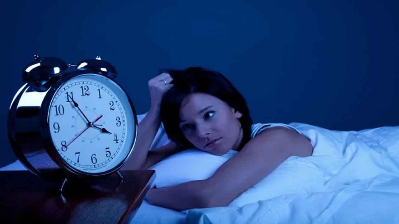 Sleeping Tips: ఈ నాలుగు టిప్స్ తెలుసుకుంటే హ్యాపీగా.. కమ్మగా నిద్రపోతారు..