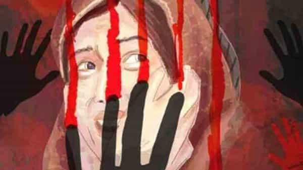 Honor killing: వరంగల్ జిల్లాలో పరువు హత్య.. ప్రేమించినందుకు కన్న కూతురిని కడతేర్చిన తల్లి..