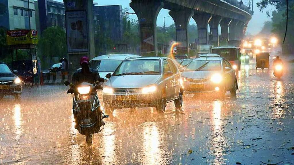 Hyderabad Rains: హైదరాబాద్‌లో భారీ వర్షం.. హై అలెర్ట్ ప్రకటించిన జీహెచ్ఎంసీ