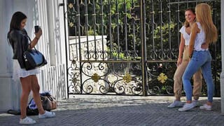 Stock Market: నష్టాల్లో ముగిసిన స్టాక్ మారెట్లు.. పెట్టుబడికి ఇదే సరైన సమయమా..!