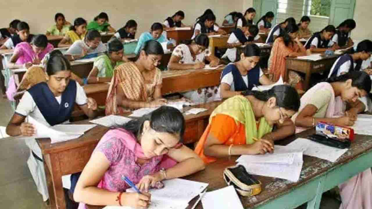 TS Inter Exams: విద్యార్థుల భవిష్యత్తు ముఖ్యం.. ఇంటర్ పరీక్షలకు హైకోర్టు గ్రీన్ సిగ్నల్..