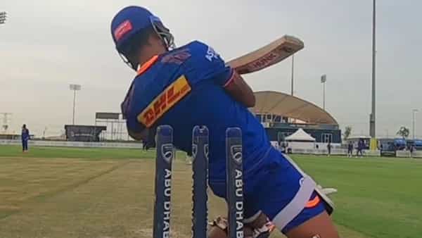 Mumbai Indians: వావ్.. మరీ ఇంతలానా.. ఇంతకు ముందెన్నడూ చూడలే.. ఎంఐ ప్లేయర్ షాట్కు నెటిజన్లు ఫిదా