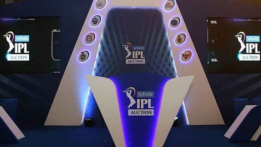 IPL బిడ్డింగ్‌లో చారిత్రాత్మక బిడ్ చేయడం ద్వారా RPSG లక్నో జట్టును సొంతం చేసుకుంది. RPSG లక్నో ఫ్రాంచైజీని రూ.7,090 కోట్లకు కొనుగోలు చేసింది. అదే సమయంలో అహ్మదాబాద్ జట్టును సీవీసీ క్యాపిటల్ రూ.5625 కోట్లకు కొనుగోలు చేసింది.