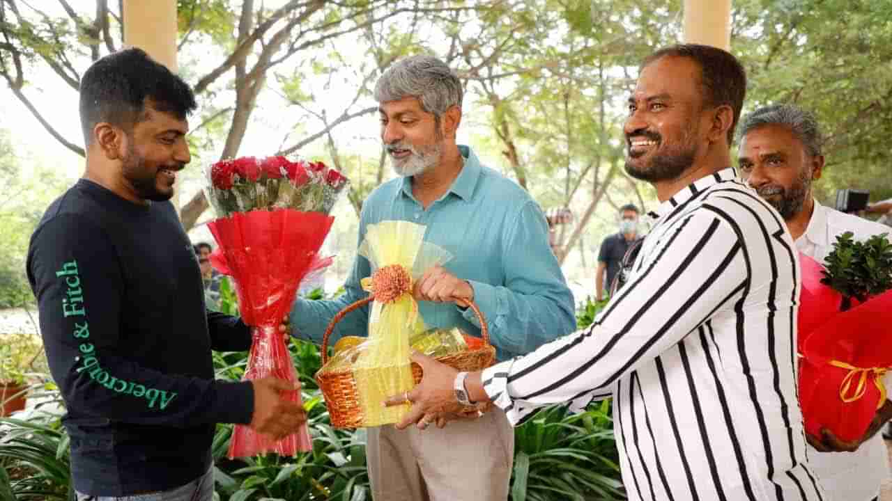 Jagapathi Babu : మ‌న‌కు బ్ర‌తుకునిచ్చే మొక్క‌ని బ్ర‌త‌క‌నిద్దాం అంటున్న సంప‌త్ నంది.. ‘సింబా’లో కీలక పాత్రలో జ‌గ‌ప‌తిబాబు