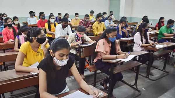 JEE Advanced Result: జేఈఈ అడ్వాన్స్డ్ ఫలితాలు విడుదల.. రిజల్ట్స్ను ఇలా సులువుగా చూసుకోండి..