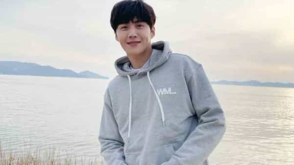 Korean Drama: అమ్మాయిని ప్రేమించి మోసం చేశా క్షమించండి అంటున్న కిమ్ సియోన్-హో.. షోల నుంచి తొలగించిన ప్రొడక్షన్ టీం
