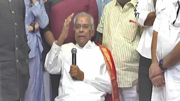 MAA Elections: ‘మా’ ఎన్నికల్లో మంచు విష్ణుకి కోటా శ్రీనివాసరావు మద్ధతు.. ప్రకాష్ రాజ్కు క్రమశిక్షణ లేదంటూ..