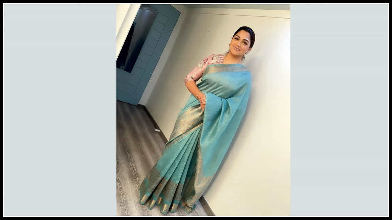 సోషల్ మీడియాలో ఎట్రాక్ట్ చేస్తున్న కుష్బూ యంగ్ లుక్ ఫొటోస్