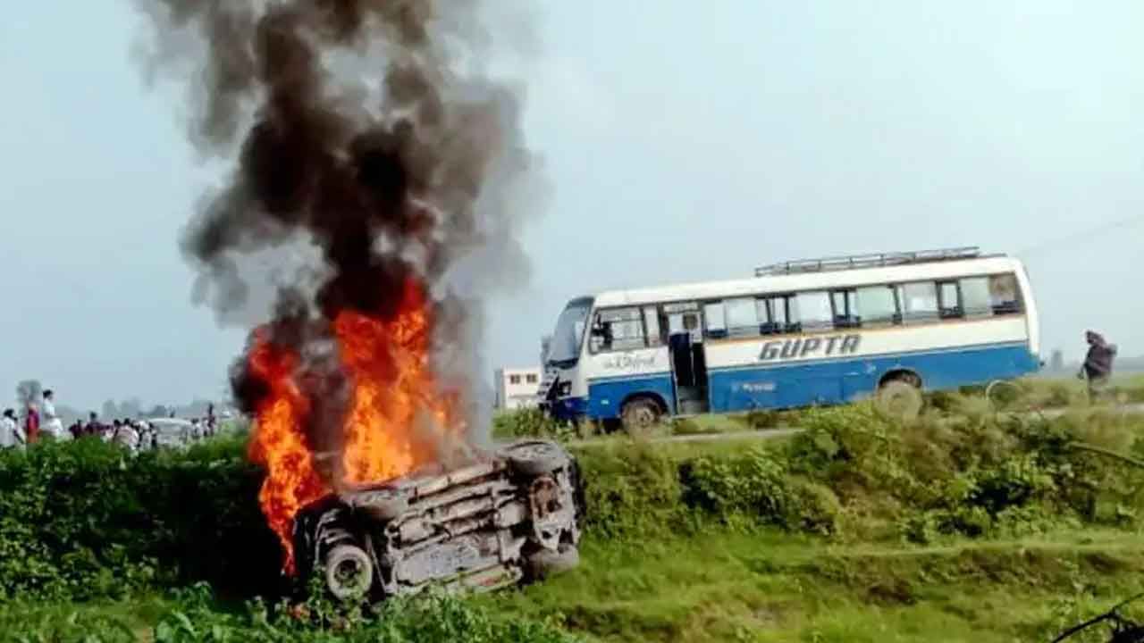 Lakhimpur Kheri violence: అట్టుడుకుతున్న లఖింపూర్ ఖేరీ.. కేంద్ర మంత్రి, ఆయన కుమారుడిపై మర్డర్ కేసు..