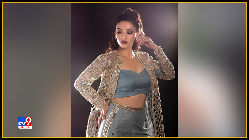 Mehreen Kaur Pirzada New Photos. Credit by:Mehreen Kaur Pirzada/Instagram