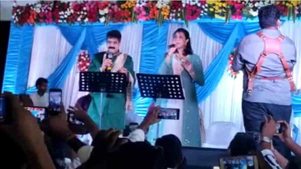 MLA Karanam Dharmasri: సింగర్ అవతారమెత్తిన చోడవరం ఎమ్మెల్యే కరణం ధర్మశ్రీ