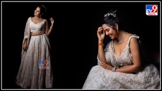 Keerthy Suresh Photos: ఎర్రచీరలో అందాలను ఎరగా వేస్తున్న అందాల ముద్దుగుమ్మ కీర్తి సురేష్ ఫొటోస్..