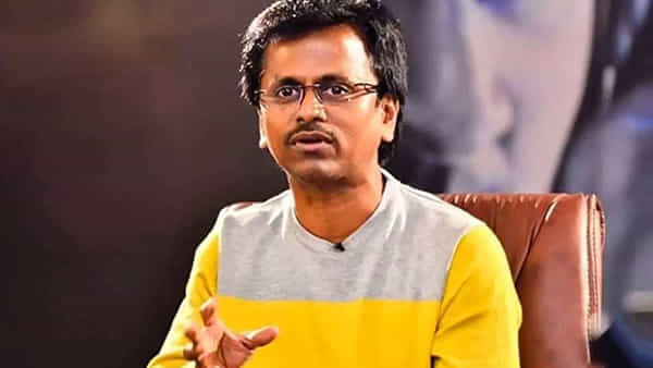 AR Murugadoss :ఆ టాలీవుడ్ స్టార్ హీరో కోసం అదిరిపోయే కథను సిద్ధం చేస్తున్న మురగదాస్..