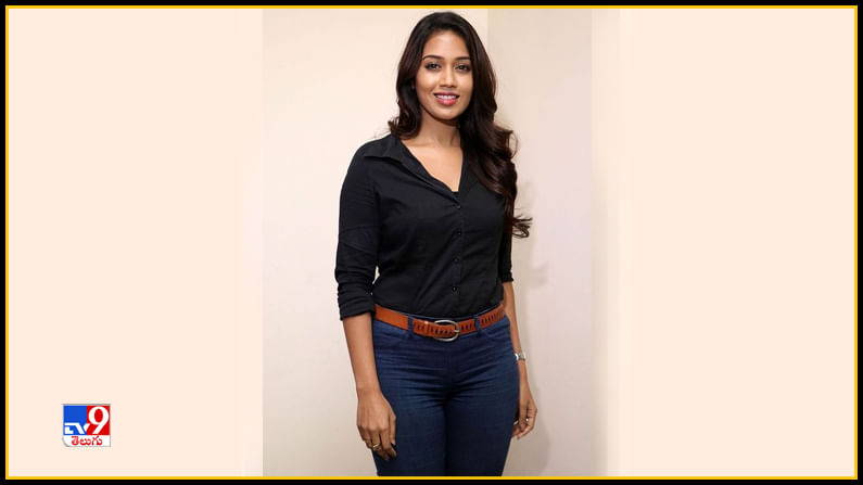 Nivetha Pethuraj New Photos. Credit by:Nivetha Pethuraj/Instagram