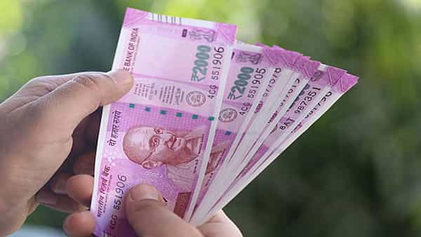 EPF: ఉద్యోగులకు కేంద్రం దీపావళి కానుక.. 6 కోట్ల మంది పీఎఫ్ ఖాతాదారులకు అదిరిపోయే బెనిఫిట్..!