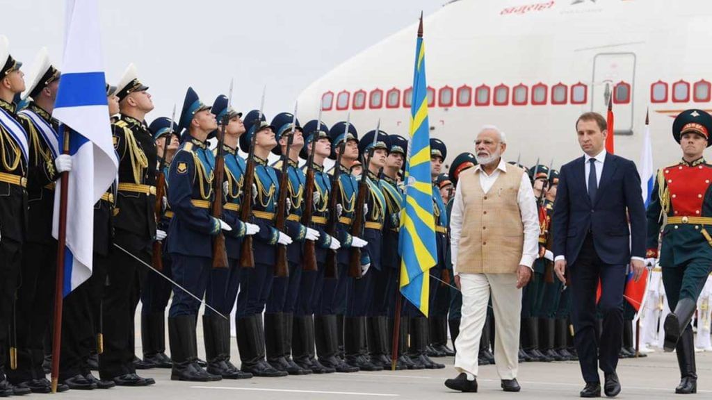 PM Narendra Modi: రోమ్కు చేరుకున్న ప్రధాని మోదీ.. నేడు క్రైస్తవ మత గురువు పోప్ ఫ్రాన్సిస్తో భేటీ PM Narendra Modi: రోమ్కు చేరుకున్న ప్రధాని మోదీ.. నేడు క్రైస్తవ మత గురువు పోప్ ఫ్రాన్సిస్తో భేటీ