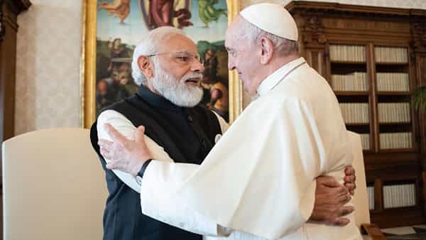 PM Modi Meets Pope: వాటికన్లో పోప్ ఫ్రాన్సిస్ను కలిసిన భారత ప్రధాని మోడీ..