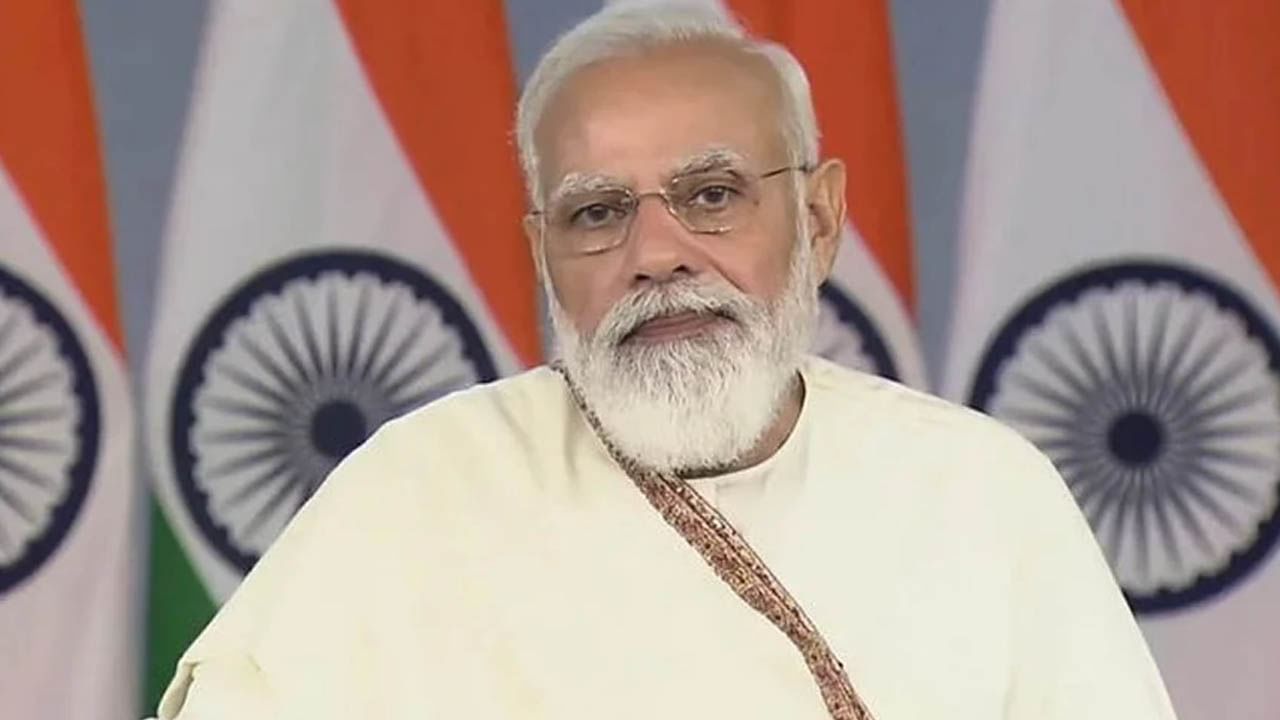 PM Modi: వారణాసి పర్యటనకు నరేంద్ర మోడీ.. 64 కోట్లతో ప్రజారోగ్యం కోసం ఆత్మనిర్భర్ స్వస్త్ భారత్‌కు శ్రీకారం చుట్టనున్న ప్రధాని!