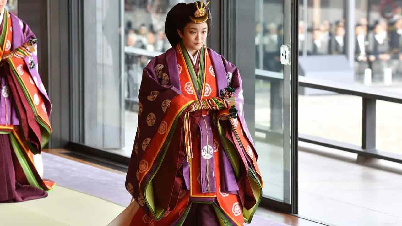 Japanese Princess: ప్రేమ కోసం త‌న వార‌స‌త్వ భారీ సంప‌ద‌ను వ‌దులుకొని పెళ్లిపీటలెక్కబోతోన్న జపాన్ యువరాణి