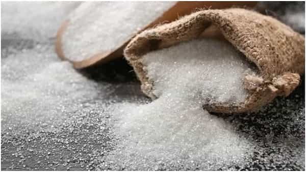 Ration Card: రేషన్ కార్డుదారులకు శుభవార్త.. పండుగ ముందు 3 కిలోల చక్కెర పంపిణీ.. ఎక్కడంటే..?