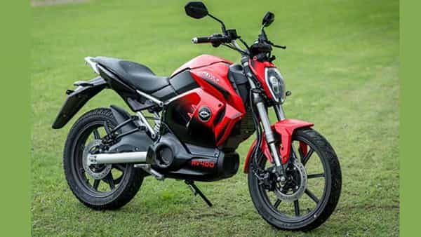 Revolt Electric Bike: రివోల్ట్ మోటార్స్ ఎలక్ట్రిక్ మోటార్సైకిల్ బుకింగ్స్ ప్రారంభం.. మామూలు ప్లగ్తో బ్యాటరీ ఛార్జ్ చేసుకోవచ్చు..