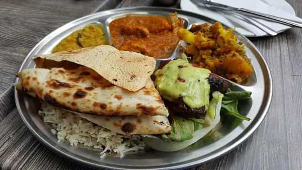 Rice And Roti: రొట్టె, అన్నం కలిపి తినడం సరైనదేనా..! అలాంటప్పుడు ఏది మొదట తీసుకోవాలి..?