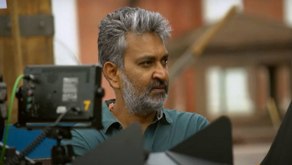 RRR Movie: ఆర్.ఆర్.ఆర్ కోసం జక్కన్న అంత పెద్ద స్కెచ్ వేస్తున్నారా.? ఇదే నిజమైతే భారతీయ సినిమా స్థాయి.. RRR Movie: ఆర్.ఆర్.ఆర్ కోసం జక్కన్న అంత పెద్ద స్కెచ్ వేస్తున్నారా.? ఇదే నిజమైతే భారతీయ సినిమా స్థాయి..