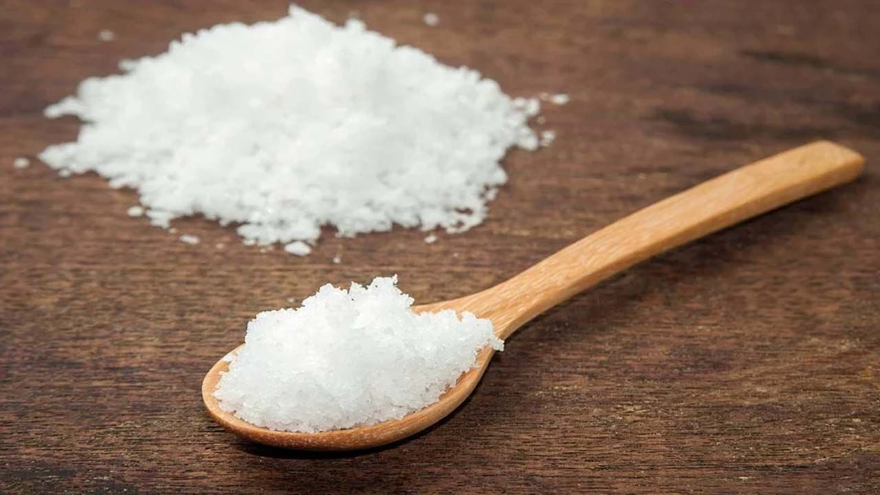 Astro Remedies of Salt: ఒక టేబుల్ స్పూన్ ఉప్పు మీ అదృష్టాన్ని పెంచుతుంది.. అదెలాగో మీకు తెలుసా?..