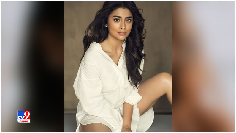 Shriya Saran New Photos. Credit by:Shriya Saran/Instagram