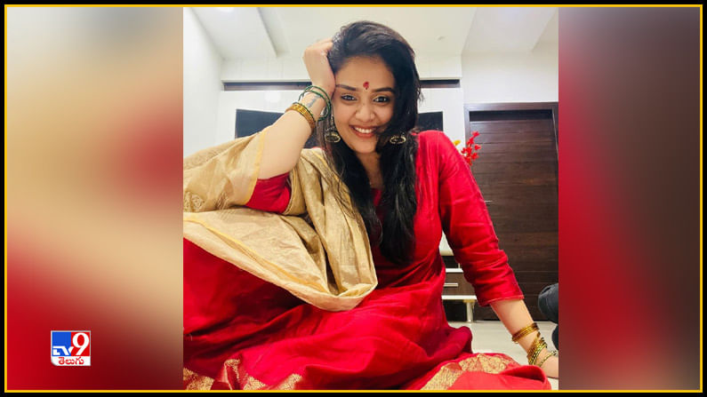 Sreemukhi New Photos. Credit by:Sreemukhi/Instagram