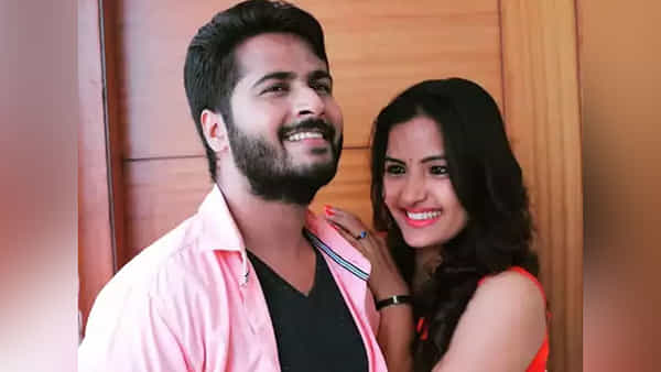 Bigg Boss 5 Telugu: షణ్ముఖ్కు ముద్దుపెట్టిన సిరి.. ఆమె బాయ్ఫ్రెండ్ రియాక్షన్ ఏంటంటే..