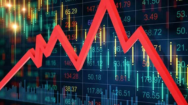 Stock Market: నష్టాల్లో ముగిసిన స్టాక్ మారెట్లు.. పెట్టుబడికి ఇదే సరైన సమయమా..!