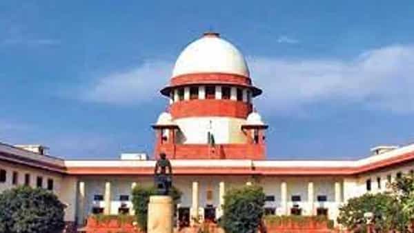 Supreme Court: మళ్లీ వర్చువల్గా కేసుల విచారణ.. కీలక నిర్ణయం తీసుకున్న సుప్రీంకోర్టు..