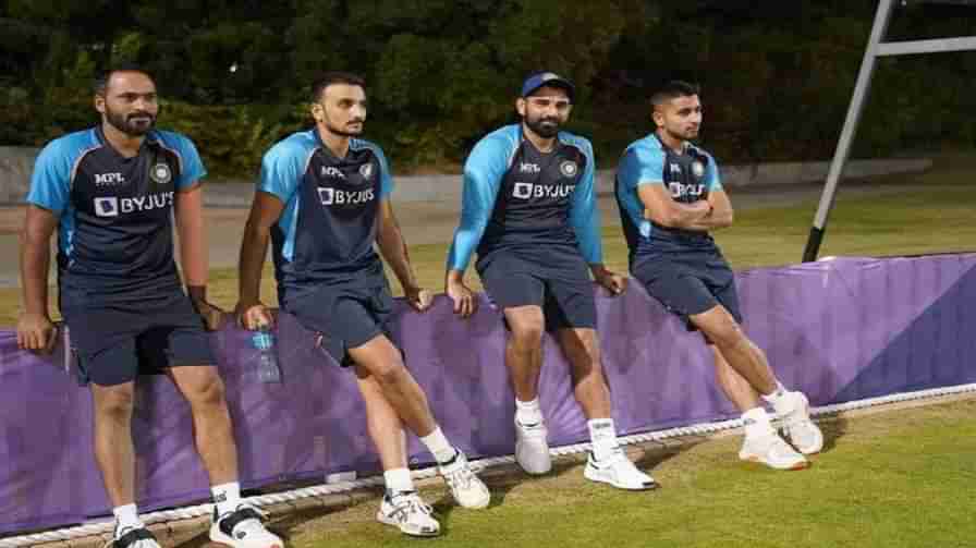 IND vs NZ: గేర్ మార్చిన కోహ్లీసేనపై పేలుతోన్న సెటైర్లు.. మ్యాథ్స్ ఎగ్జామ్ అయితే, ఇంగ్లీష్ ప్రిపేర్ అవుతున్నారా.. ఆగ్రహిస్తోన్న ఫ్యాన్స్..!