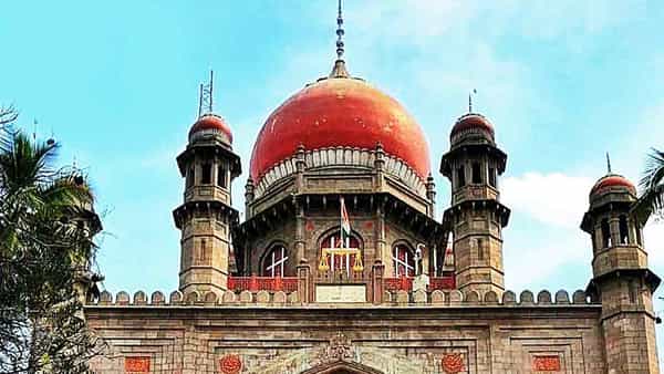 High Court: బీటెక్ విద్యార్థులకు గుడ్న్యూస్.. గురుకుల టీజీటీ పోస్టులకు బీటెక్ అభ్యర్థులు అర్హులేః హైకోర్టు తీర్పు