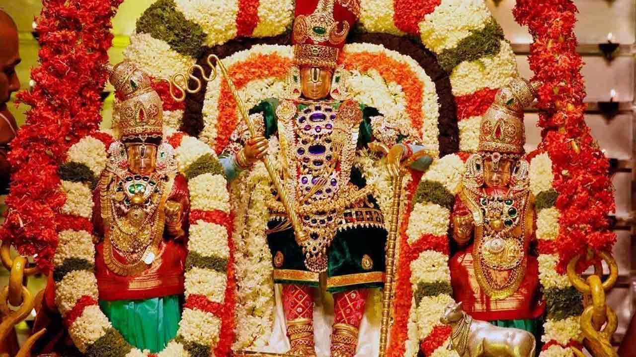 Tirumala: బ్రహ్మోత్సవాల్లో 13 జిల్లాల్లోని వారికి బంపర్ ఆఫర్.. ఉచిత బస్సులతో పాటు శ్రీవారి దర్శనం..