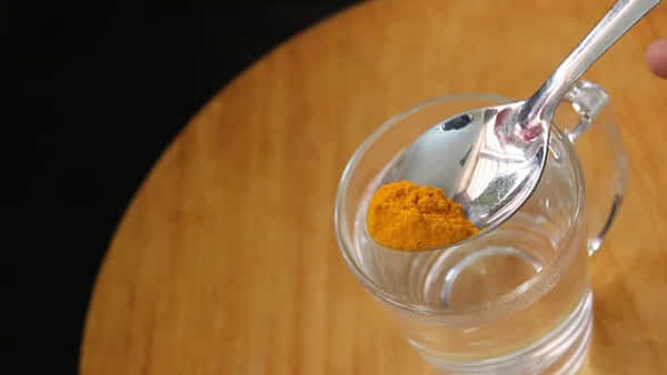 Turmeric Water: చక్కనైన ఆరోగ్యానికి పసుపు నీరుని మించింది లేదు.. ఇది ఎలా తీసుకోవాలో తెలుసా?