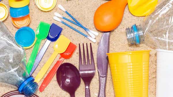 Plastic Problems: విషంగా మారుతున్న ప్లాస్టిక్.. జాగ్రత్త పడకపోతే ఆయువు తీరిపోతుంది!