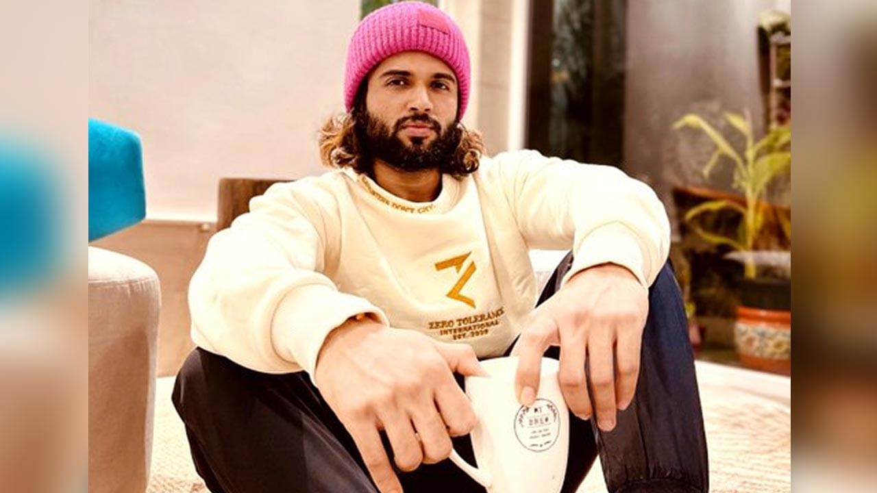 Vijay Devarakonda : ఇండియాని షేక్ చేయబోతున్నాం.. ఫిక్స్ అయిపోండి.. విజయ్ దేవరకొండ ఆసక్తికర కామెంట్స్