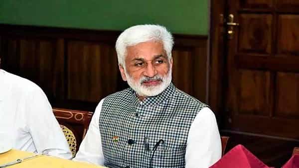 Vijayasai Reddy: చంద్రబాబు తన పరువు తనే తీసుకుంటున్నారు.. విజయసాయి రెడ్డి వ్యాఖ్యలు