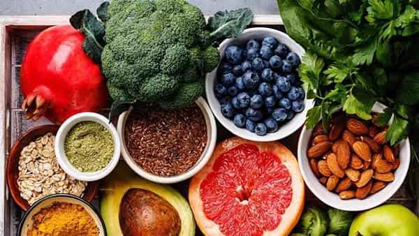 Women Health Tips: మహిళలు ఈ ఆహార పదార్థాలను తీసుకుంటే ఆ సమస్యలు దూరం..!