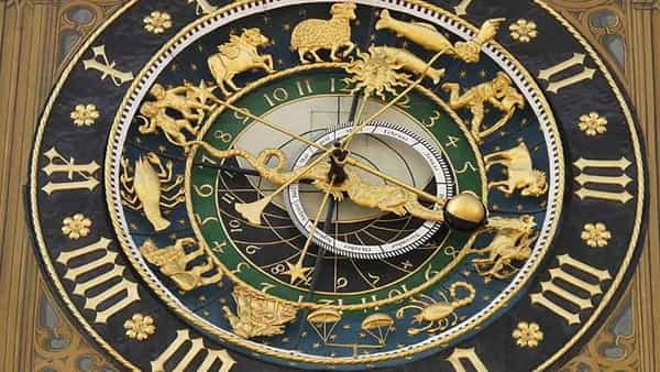 Zodiac Signs: ఈ 3 రాశులవారు చాలా రొమాంటిక్.. అవి ఏయే రాశులంటే.?