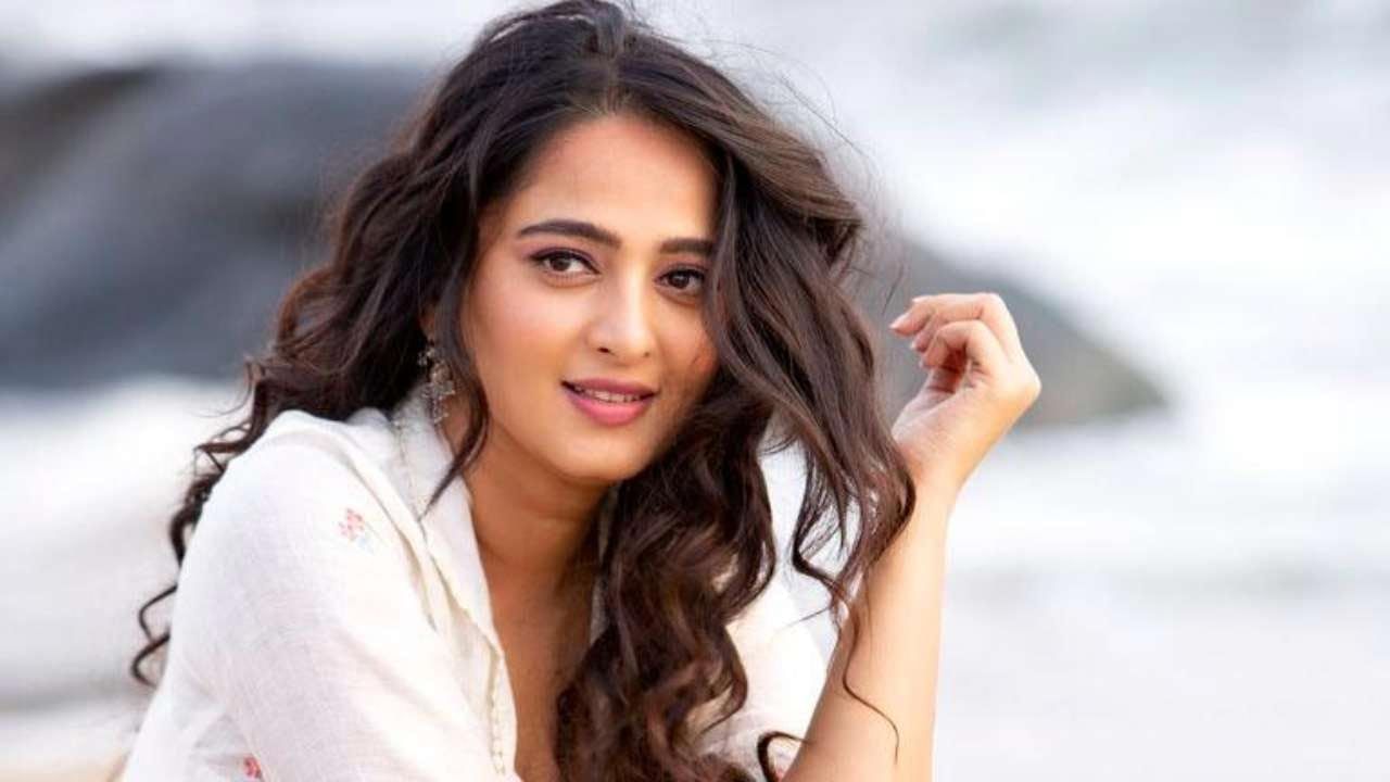 Anushka Shetty: బరువు తగ్గే పనిలో  భాగమతి.. ఇందుకోసం ఏయే చిట్కాలు పాటిస్తుందంటే..