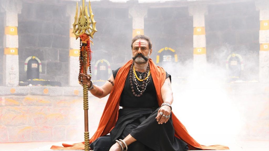 Akhanda: బాలయ్య గర్జనకు షేక్ అవుతున్న యూట్యూబ్..ఆకట్టుకుంటున్న”అఖండ” సాంగ్.. Akhanda: బాలయ్య గర్జనకు షేక్ అవుతున్న యూట్యూబ్..ఆకట్టుకుంటున్న”అఖండ” సాంగ్..