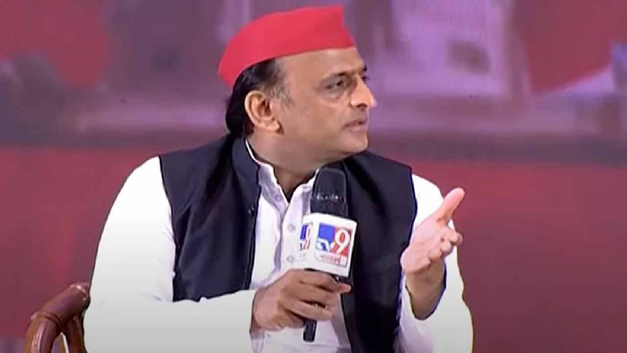 Akhilesh Yadav: పాక్ ఐఎస్ఐ నుంచి అఖిలేష్ యాదవ్‌కు ఆర్థిక సాయం.. యూపీ మంత్రి సంచలన ఆరోపణలు